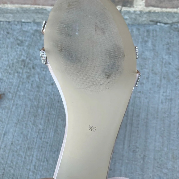 BADGLEY MISCHKA LOW BLOCK HEEL SANDLE FOOT STRAP ANKLE STRAP BUCKLE - Picture 7 of 9